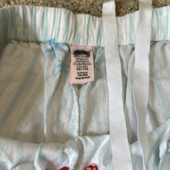 Victoria Secret Pajama Set Button Long Sleeve and Pants size small - Picture 6 of 6